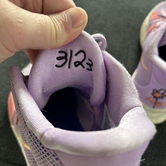 Nike Kyrie 7 GS 'Daughters' Basketball Shoes Size Youth 6.5 Women's 8 - Picture 8 of 9